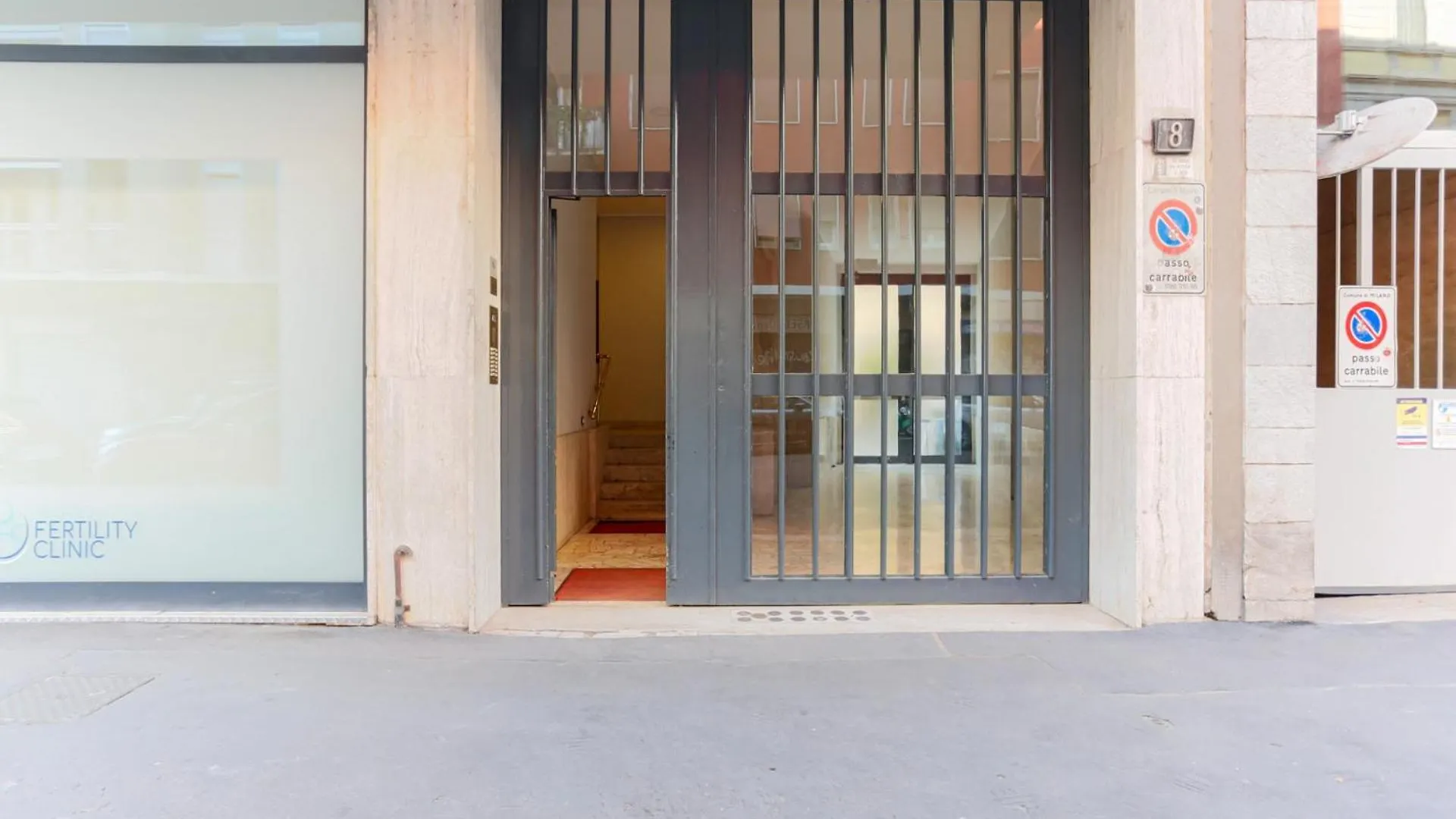 The Best Rent - Spacious And Renovated Multi-Room Apartment In The Missori Area Milán Italia