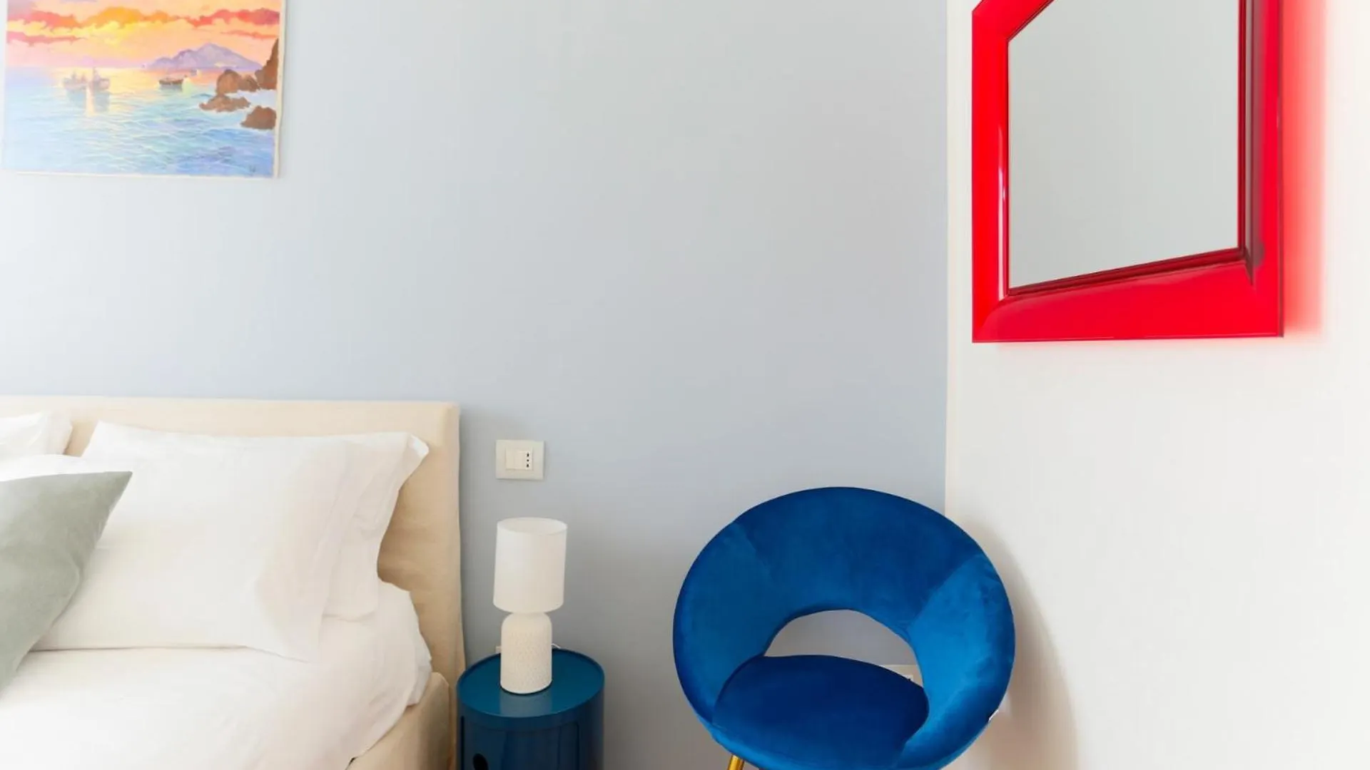 The Best Rent - Spacious And Renovated Multi-Room Apartment In The Missori Area Milán 0*,  Italia