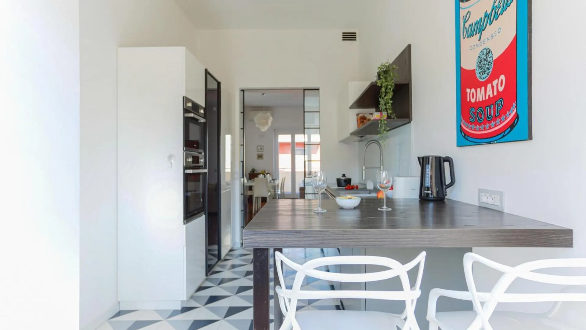 The Best Rent - Spacious And Renovated Multi-Room Apartment In The Missori Area Milán