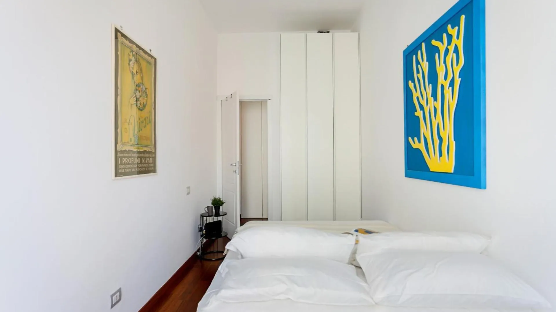 The Best Rent - Spacious And Renovated Multi-Room Apartment In The Missori Area Milán