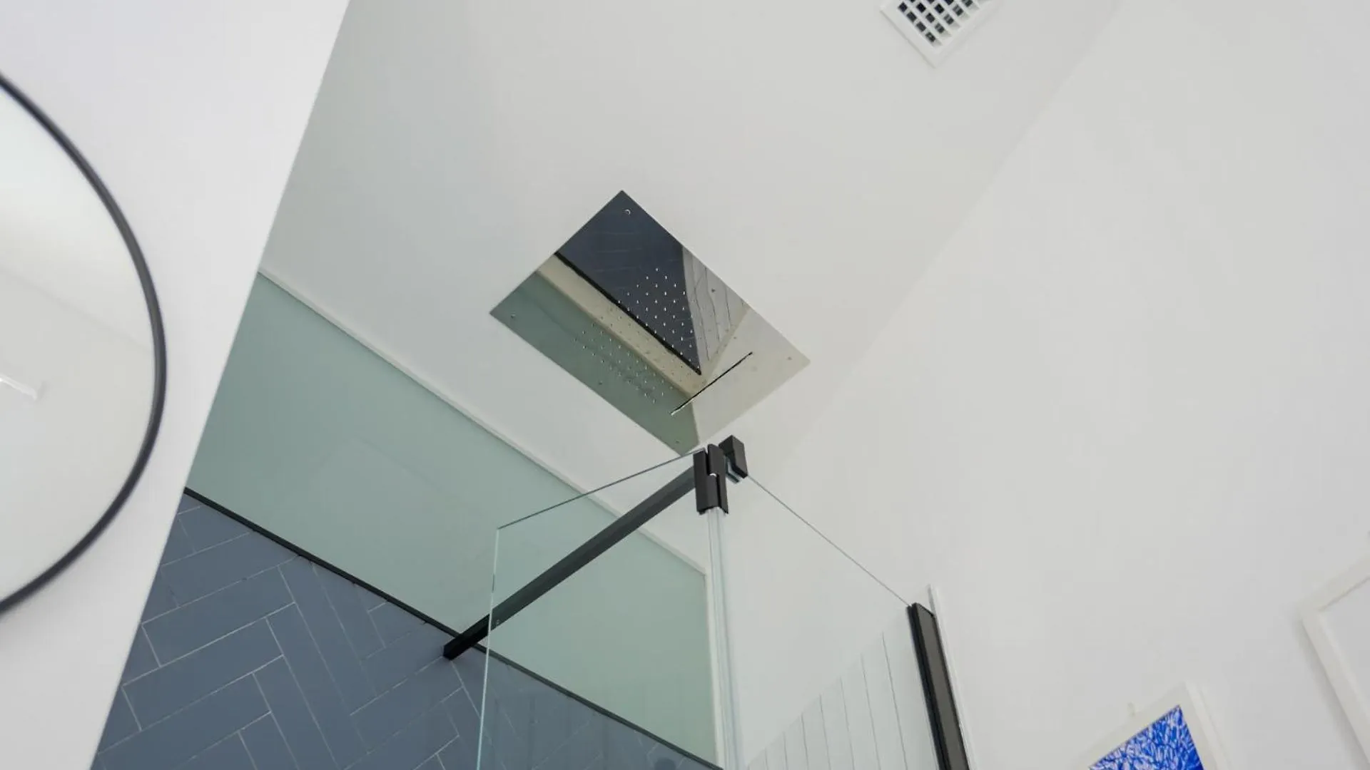 The Best Rent - Spacious And Renovated Multi-Room Apartment In The Missori Area Milano